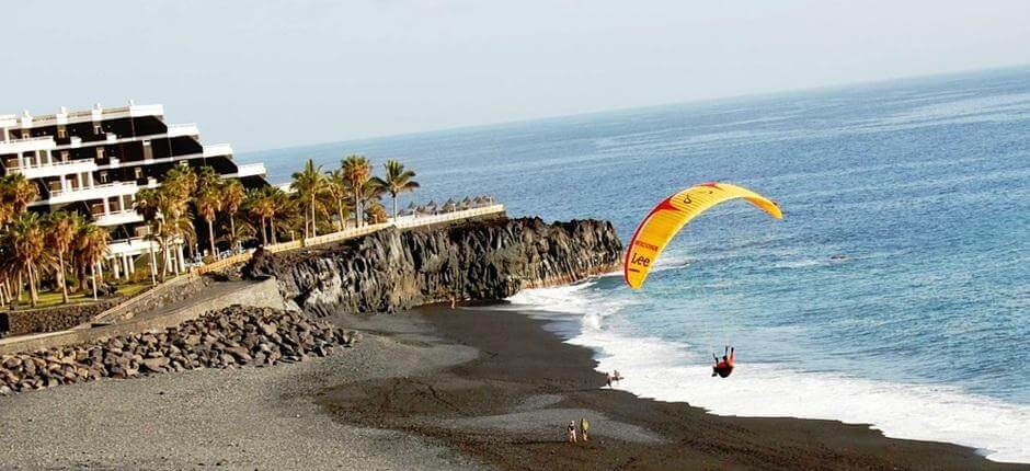 Skärmflygning i Puerto Naos Skärmflygning på La Palma