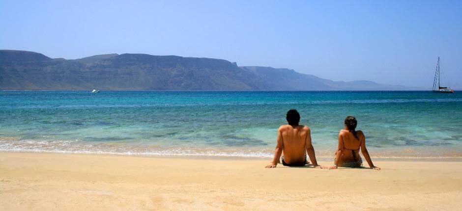 Playa La Francesa Populära stränder på Lanzarote