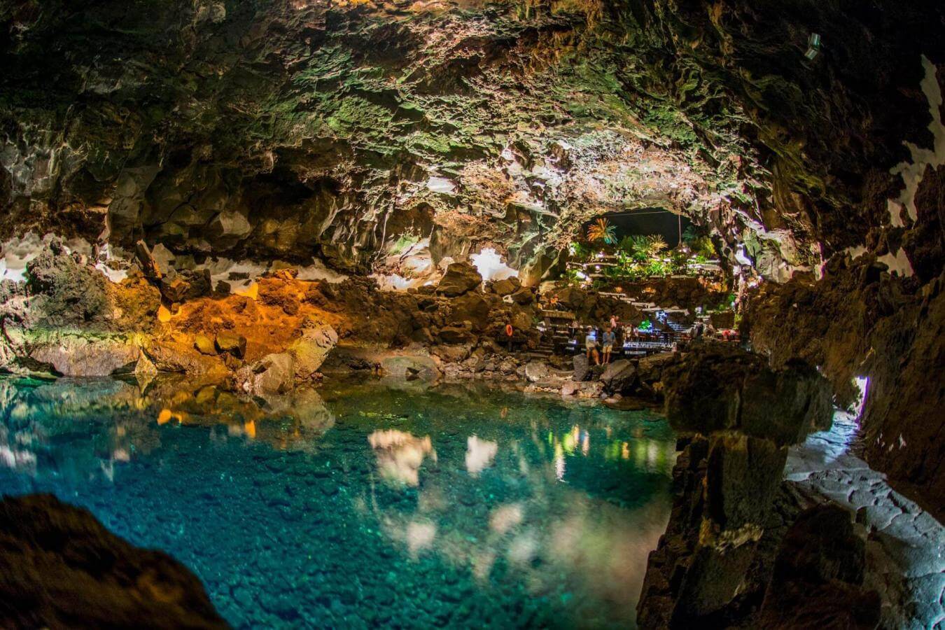 Visita a los Jameos del Agua y Jardín de Cactus - galeria4