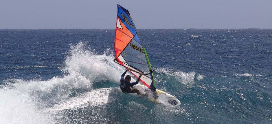 Windsurf en Las Cucharas Spots de windsurf de Lanzarote