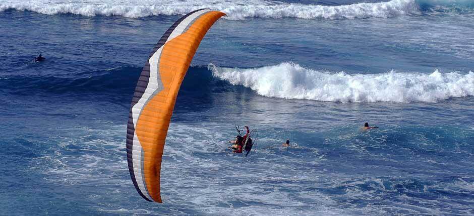 Skärmflygning i Famara Skärmflygning i Lanzarote